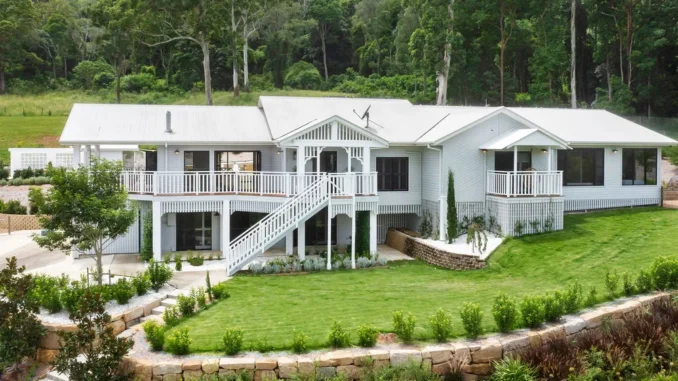 If you have a bucket load of cash you can move into this six bedroom home at Curry Road, Wongawallan. Mind you it’s $4000 a week.